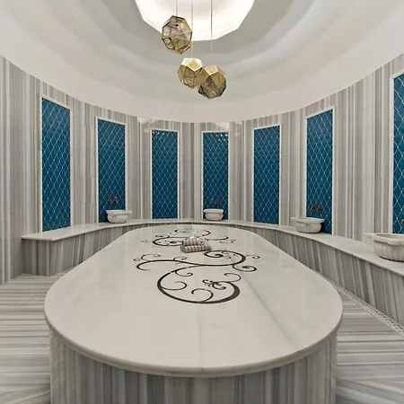 Отель Ramada Plaza & 5*