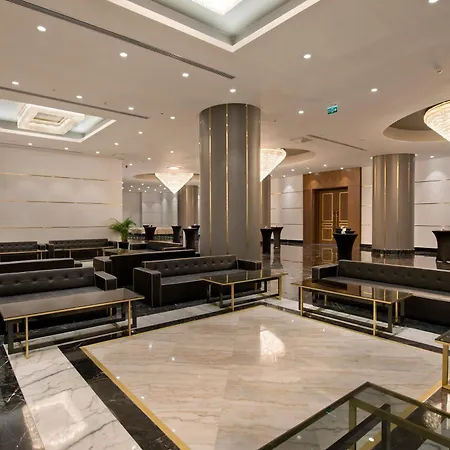 Ramada Plaza & Hotel