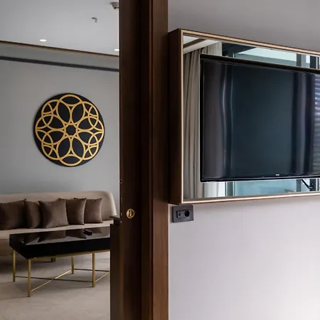Отель Ramada Plaza &