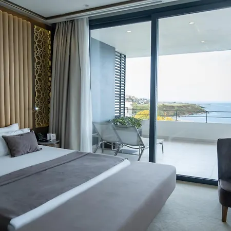 Ramada Plaza & Szálloda 5*