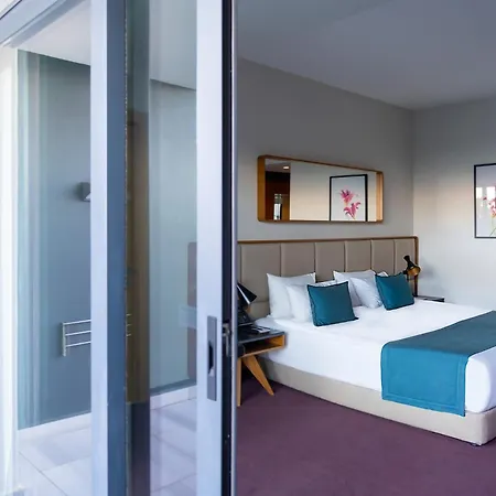 Ramada Plaza & Отель 5*