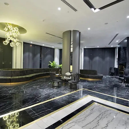 Ramada Plaza &